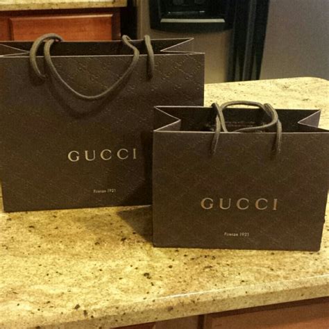 gucci 1130 demenego|gucci shopping bags.